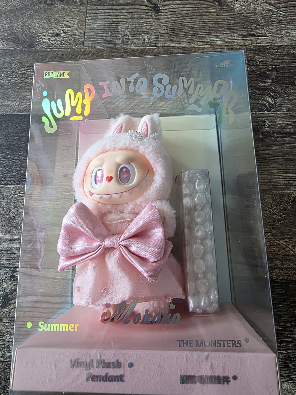 Popmart Mokoko  Jump Into Summer Pendant